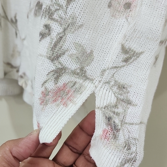 J. Jill Cream Floral Blouse - Picture 5 of 11